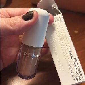Liquid Eyeshadow in Brown